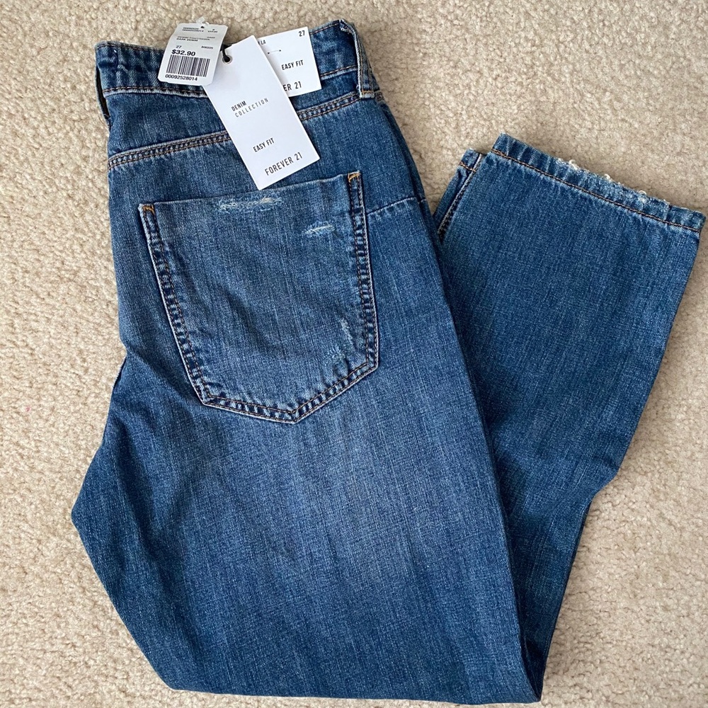 Forever 21 Easy Fit Cropped Jeans